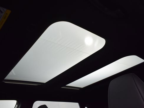 Used 2024 Toyota bZ4X Limited image 27