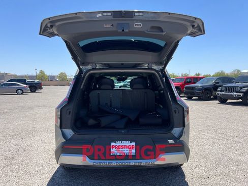 Used 2024 Kia EV9 Light Long Range RWD image 16