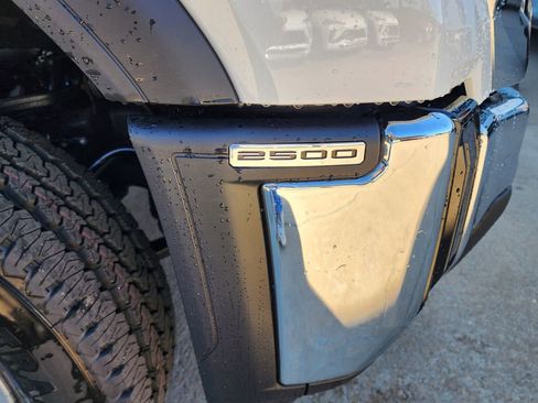 New 2026 GMC Sierra 2500 Pro AWD/4WD image 12
