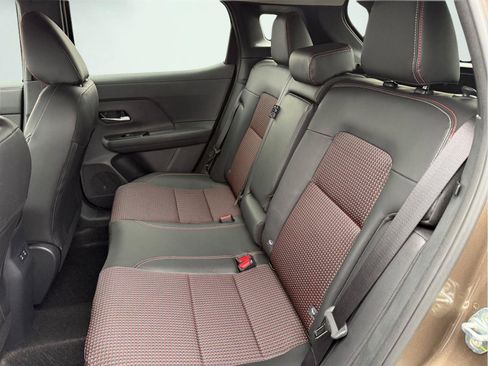 New 2026 Nissan Kicks SR w/ Cold Weather Package image 13