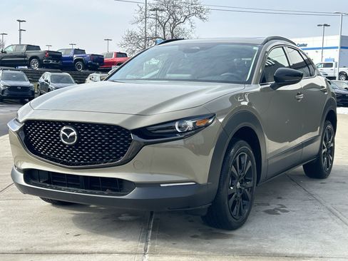 Certified 2025 MAZDA CX-30 Carbon image 3