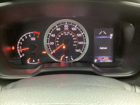 Used 2022 Toyota Corolla SE image 26