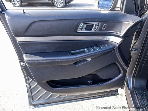 Used 2019 Ford Explorer XLT w/ Equipment Group 202A image 23