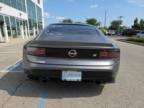 Used 2024 Nissan Z Performance w/ Floor Mat Package RWD image 8