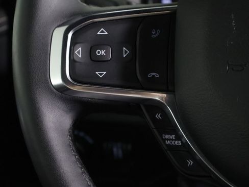 Used 2025 RAM 1500 Laramie AWD/4WD image 40