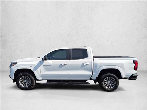 Used 2024 Chevrolet Colorado LT w/ LT Convenience Package RWD image 9