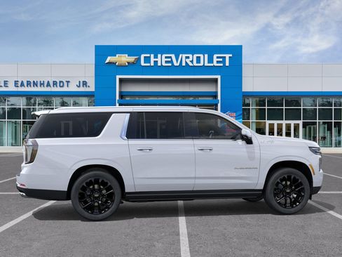 New 2026 Chevrolet Suburban High Country image 7