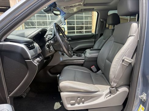Used 2015 Chevrolet Suburban LT AWD/4WD image 12