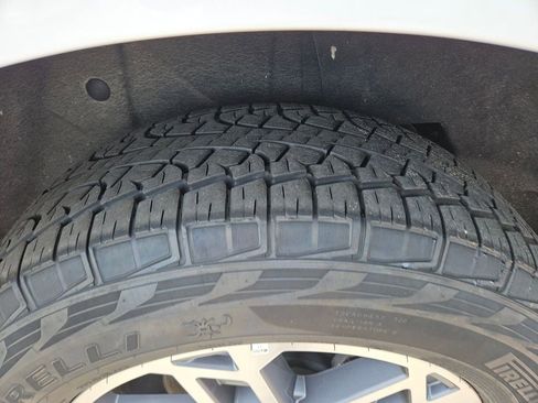 Used 2025 Ford Expedition Active AWD/4WD image 26
