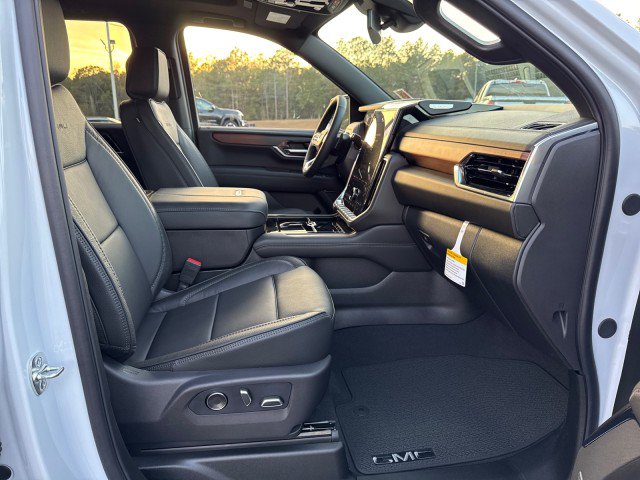 New 2026 GMC Yukon XL Denali w/ Sun & Power Step Package RWD image 9