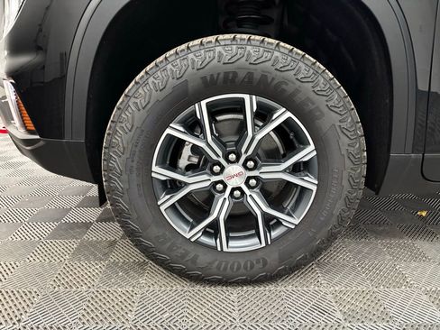 New 2025 GMC Acadia AT4 image 15