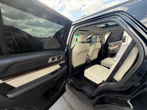 Used 2016 Ford Explorer Platinum AWD/4WD image 14
