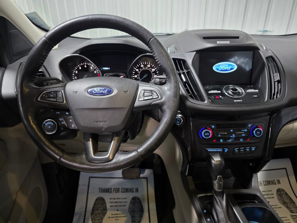 Used 2017 Ford Escape Titanium w/ Equipment Group 301A AWD/4WD image 8