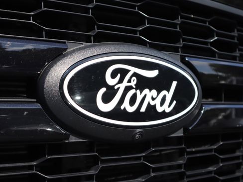 Used 2024 Ford F150 Lariat w/ Bed Utility Package AWD/4WD image 35