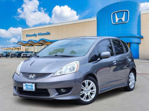 Used 2011 Honda Fit Sport image 1