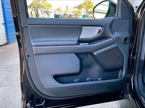 Certified 2025 Ford Expedition Active image 22