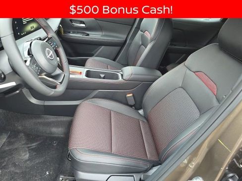 New 2026 Nissan Kicks SR w/ Cold Weather Package image 4