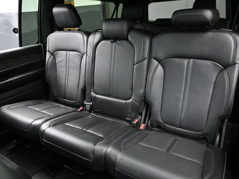 Used 2023 Jeep Wagoneer L Series III w/ Premium Group I AWD/4WD image 26