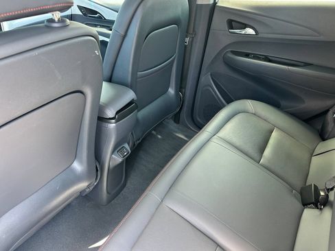 Used 2020 Chevrolet Bolt Premier w/ Infotainment Package FWD image 16