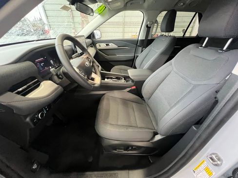 Used 2026 Ford Explorer Active image 10