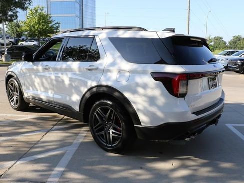 Used 2025 Ford Explorer ST w/ Sun And Sound Package AWD/4WD image 5