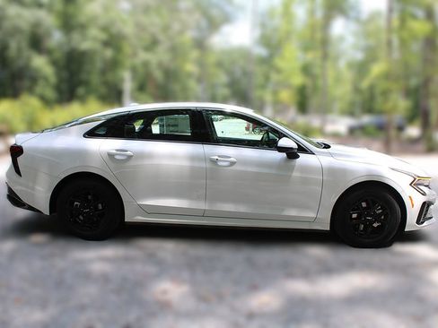 New 2026 Kia K5 LXS FWD image 13