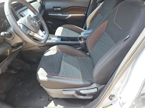 Used 2021 Nissan Kicks SR w/ Interior Electronics Package FWD image 14