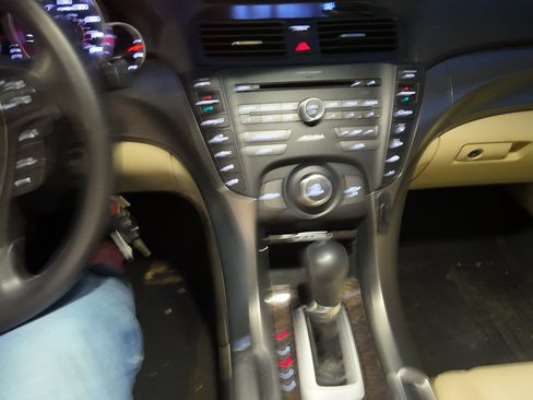 Used 2012 Acura TL image 11