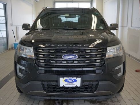 Used 2017 Ford Explorer XLT w/ Equipment Group 202A image 17