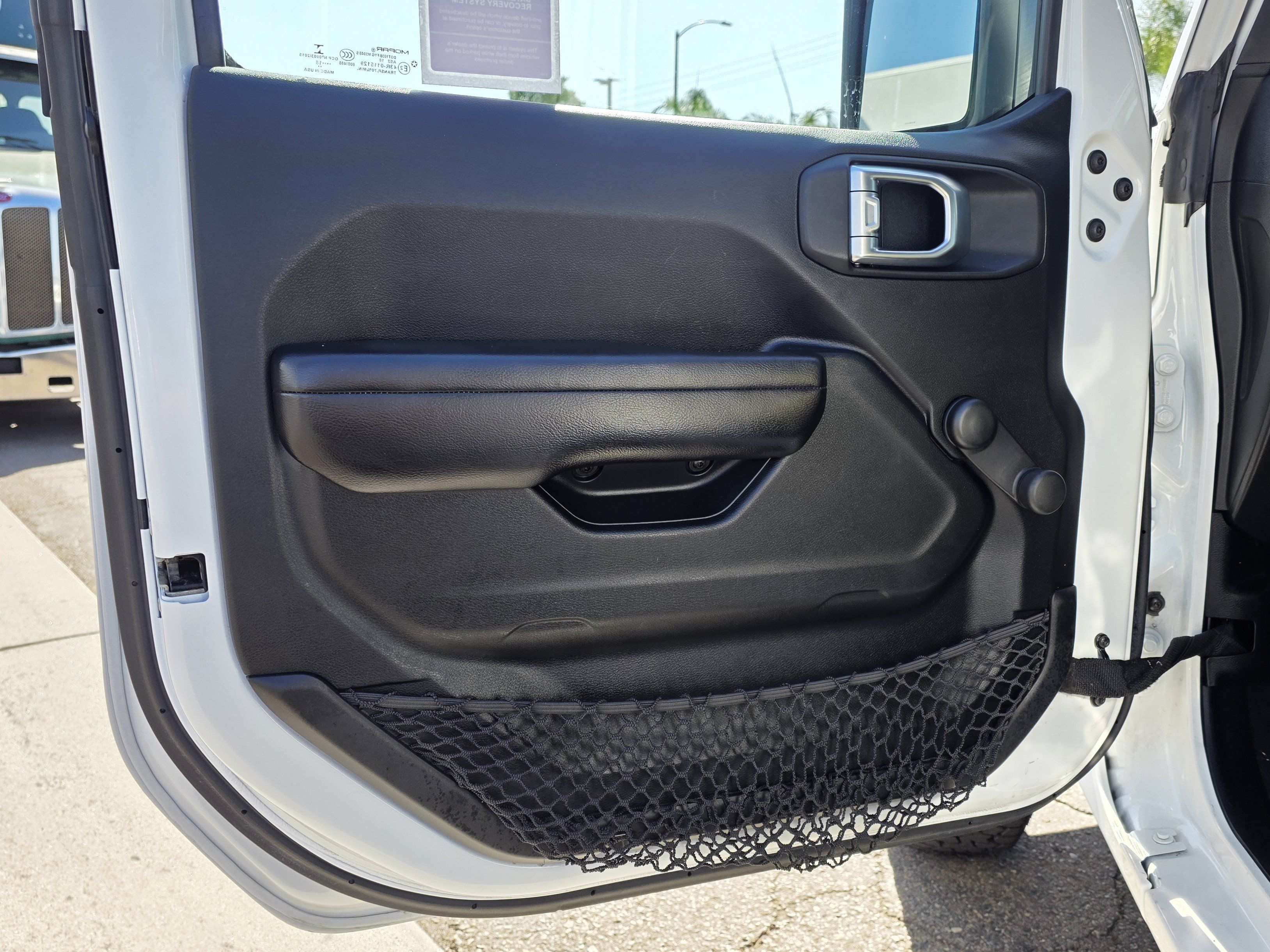 Used 2018 Jeep Wrangler Unlimited Sport AWD/4WD image 10