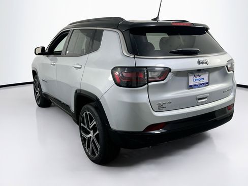 Used 2024 Jeep Compass Limited w/ Elite Group image 7