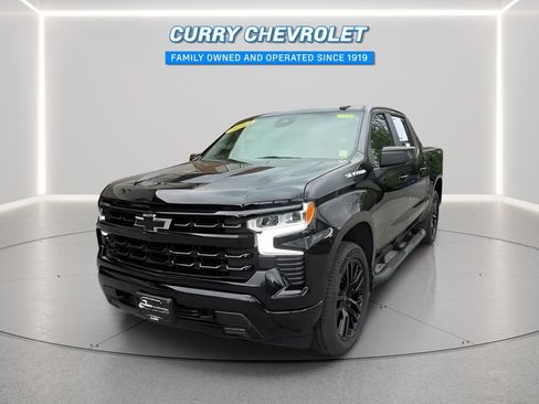 Used 2022 Chevrolet Silverado 1500 RST AWD/4WD image 3