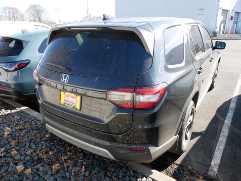 Used 2023 Honda Pilot EX-L image 4