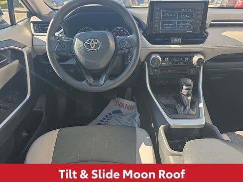 Used 2022 Toyota RAV4 XLE w/ Convenience Package image 19