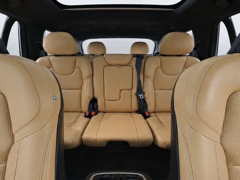Certified 2023 Volvo XC90 T8 Ultimate w/ Lounge Package AWD/4WD image 16