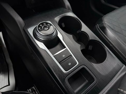 Certified 2023 Ford Escape Platinum w/ Premium Technology Package image 25