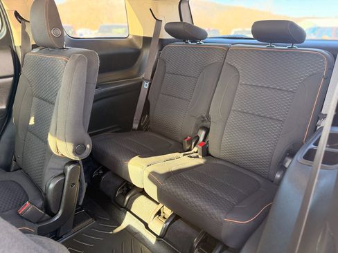 Used 2019 GMC Acadia SLE w/ Driver Alert Package I image 28