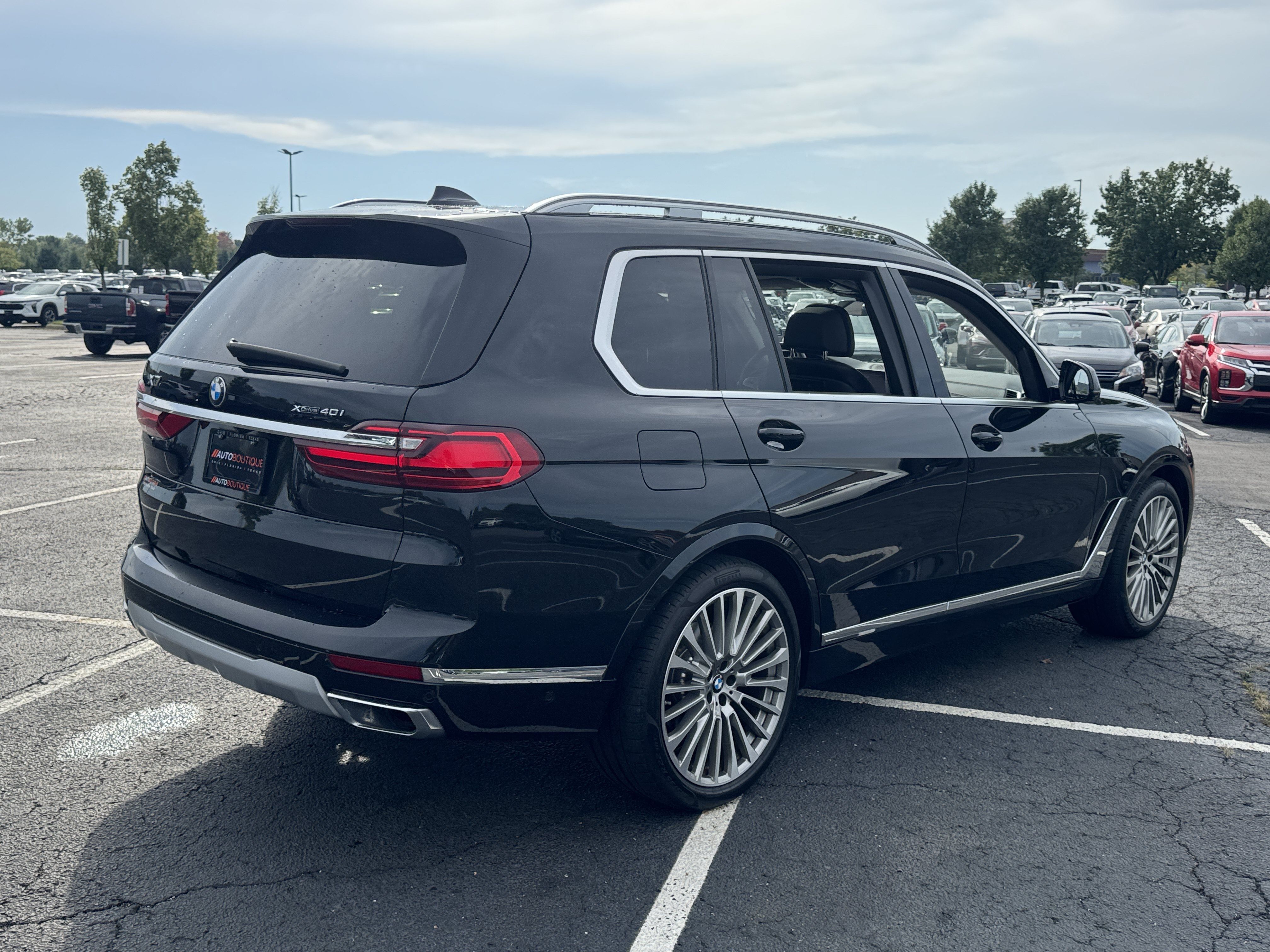Used 2022 BMW X7 xDrive40i w/ Executive Package AWD/4WD image 13