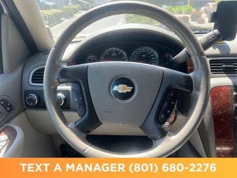 Used 2009 Chevrolet Tahoe LT w/ Luxury Package AWD/4WD image 21
