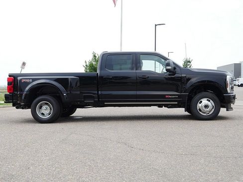 Used 2026 Ford F350 Platinum AWD/4WD image 7
