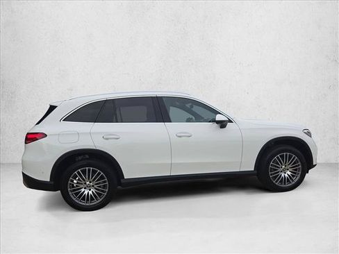 Certified 2026 Mercedes-Benz GLC 300 image 4
