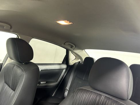 Used 2018 Nissan Sentra SV image 11