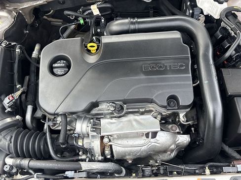 Used 2024 Chevrolet Malibu LT FWD image 28
