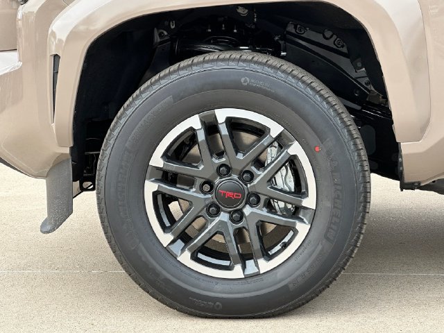 Used 2026 Toyota Tacoma TRD Sport w/ TRD Sport Upgrade Package RWD image 8