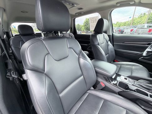 Used 2025 Kia Telluride S AWD/4WD image 26