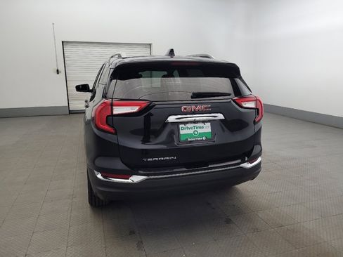 Used 2024 GMC Terrain SLT image 6