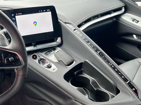 Used 2024 Chevrolet Corvette Stingray Preferred Cpe w/ Z51 Performance Package image 16