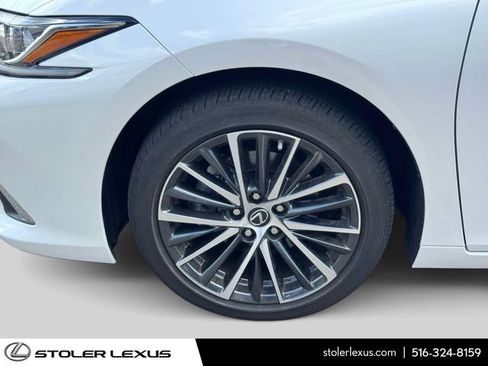 Certified 2025 Lexus ES 350 w/ Premium Package FWD image 15