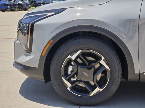 New 2026 Kia Sportage EX FWD image 5