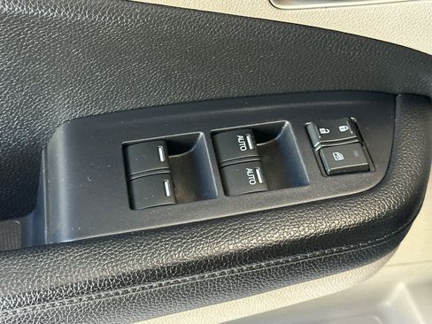 Used 2019 Honda Pilot Touring image 13